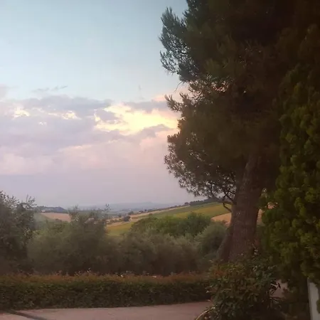 Κατάλυμα σε φάρμα Agriturismo Shanti House Morro dʼAlba