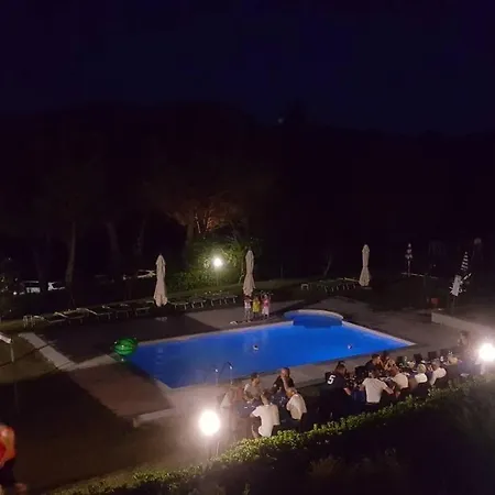 Gospodarstwo agroturystyczne Agriturismo Shanti House Morro dʼAlba