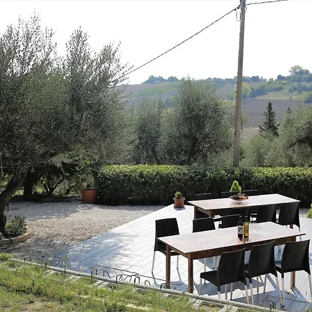 Agriturismo Shanti House Gospodarstwo agroturystyczne Morro dʼAlba