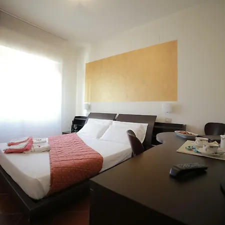 Agriturismo Shanti House Κατάλυμα σε φάρμα Morro dʼAlba
